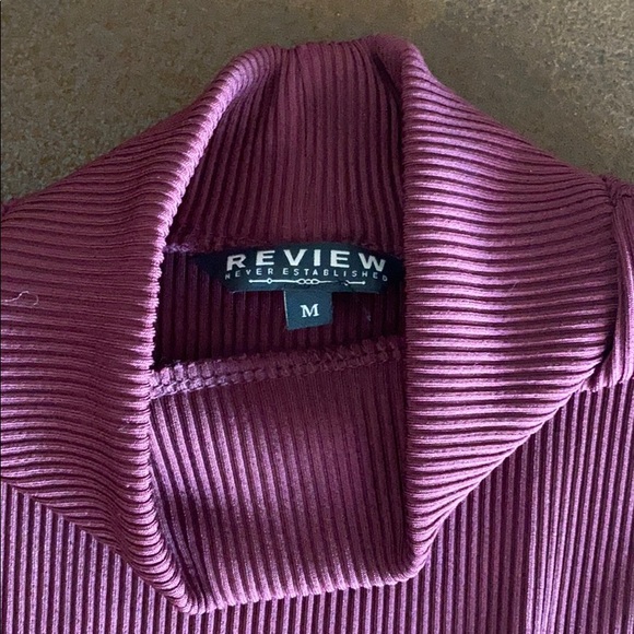 High Neck Sleeveless Blouse - Picture 4 of 5